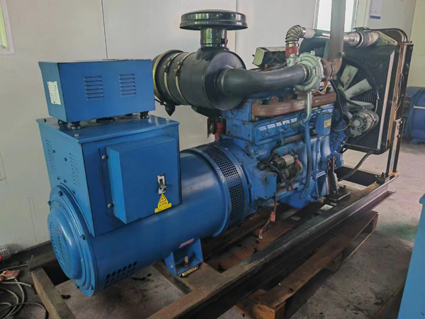 彝良100kW柴油发电机组使用多级机油有哪些优缺点？